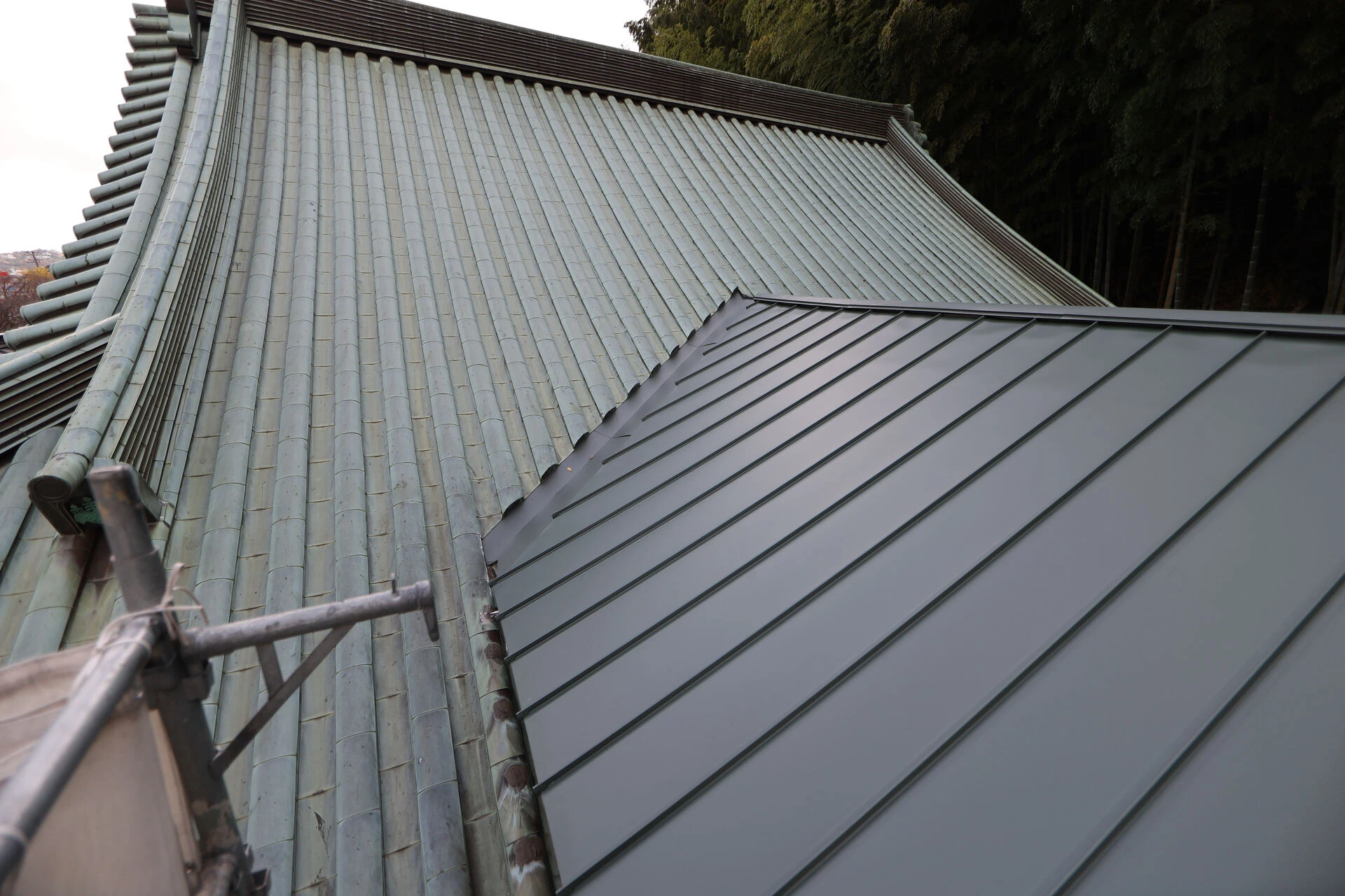 屋根修理イメージ