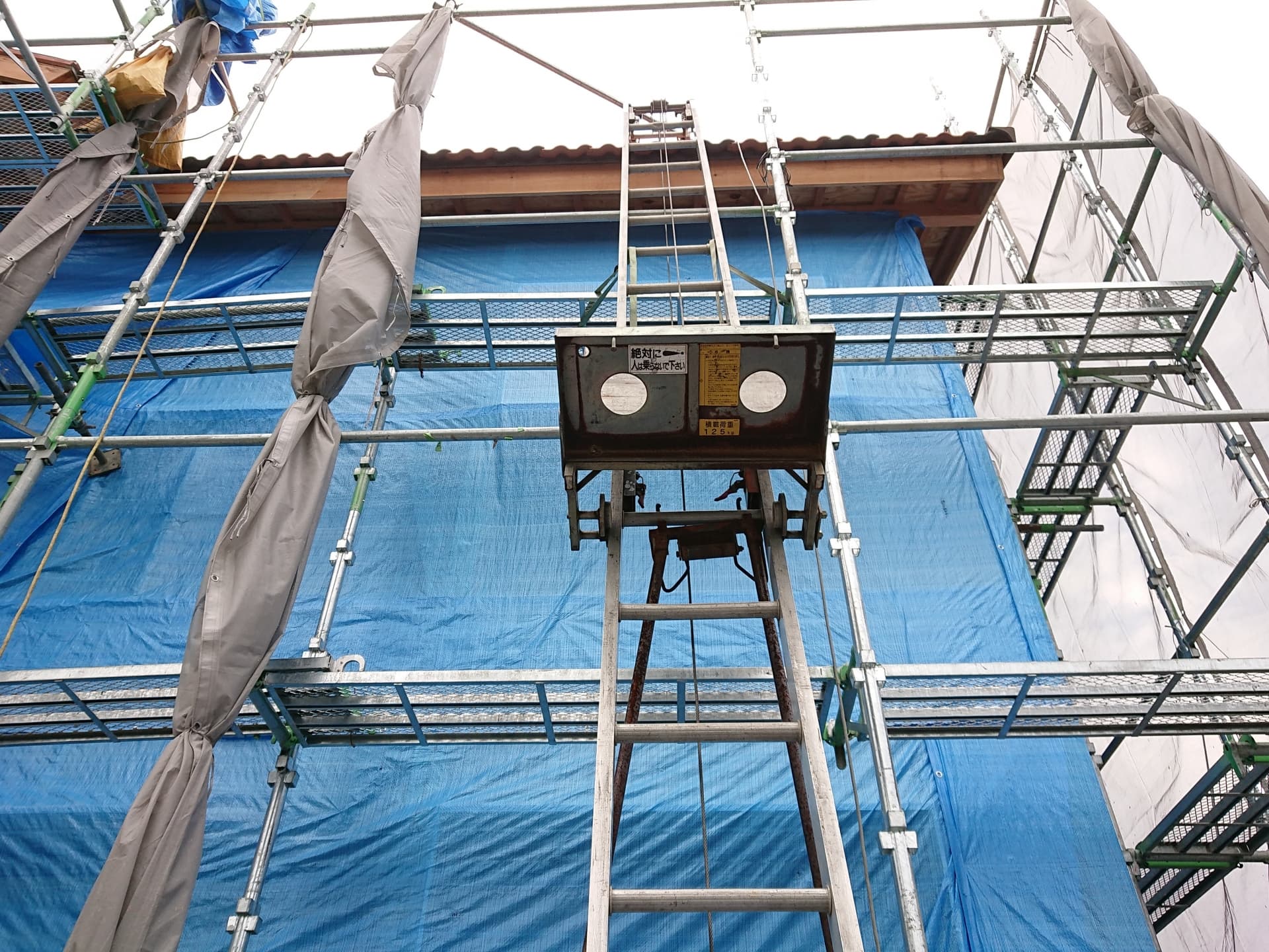 屋根修理イメージ